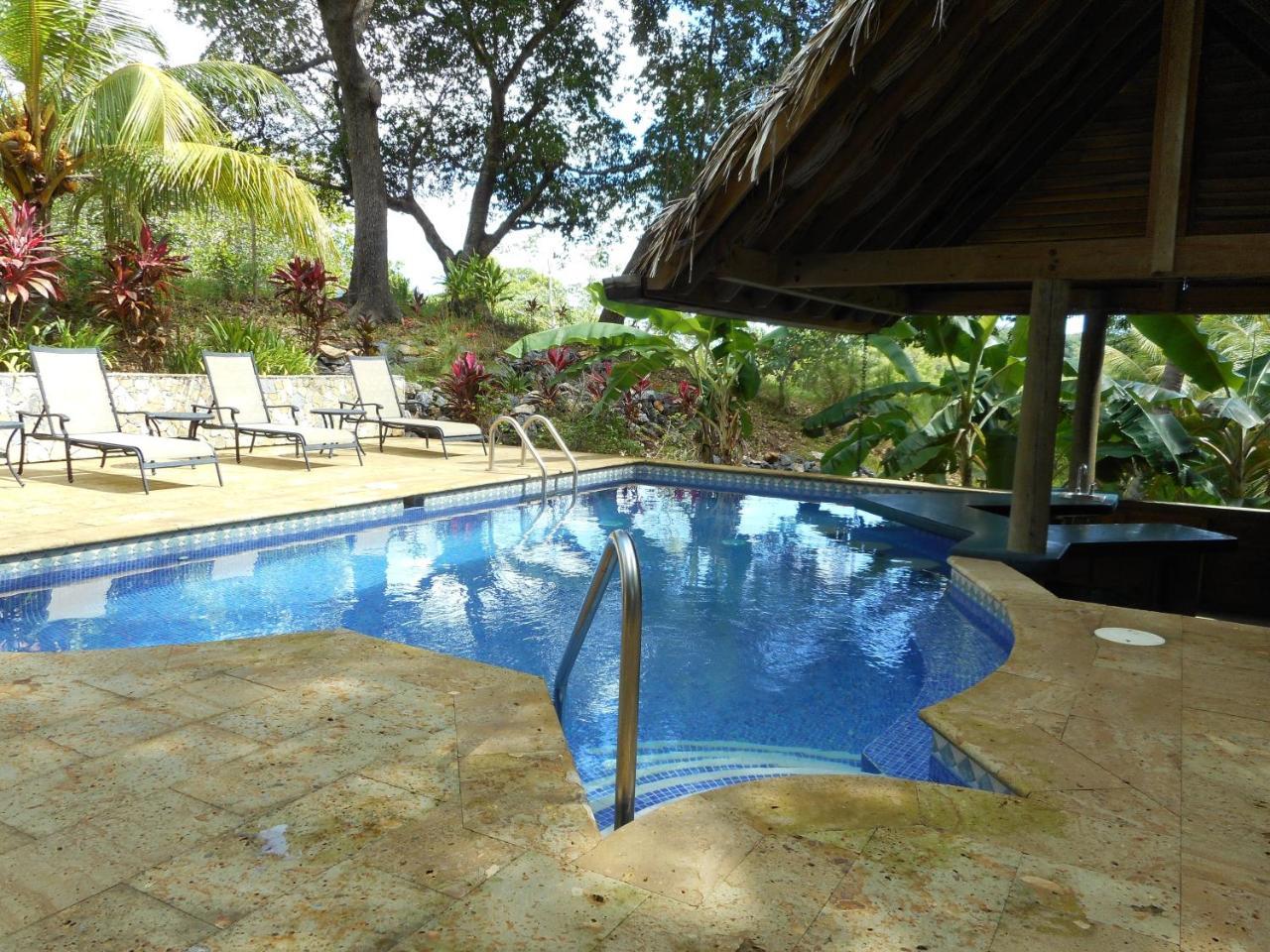 Upachaya Eco-Lodge & Wellness Resort Mud Hole Exterior photo